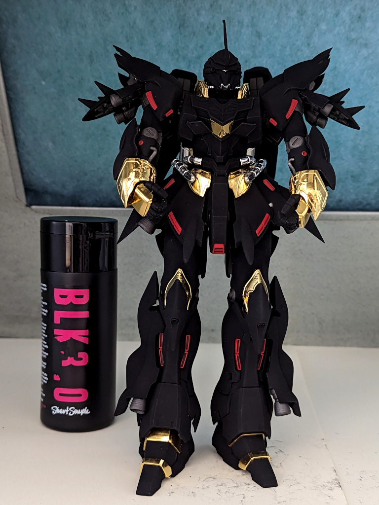 MSN-06S Sinanju x Black 3.0 - daylight.